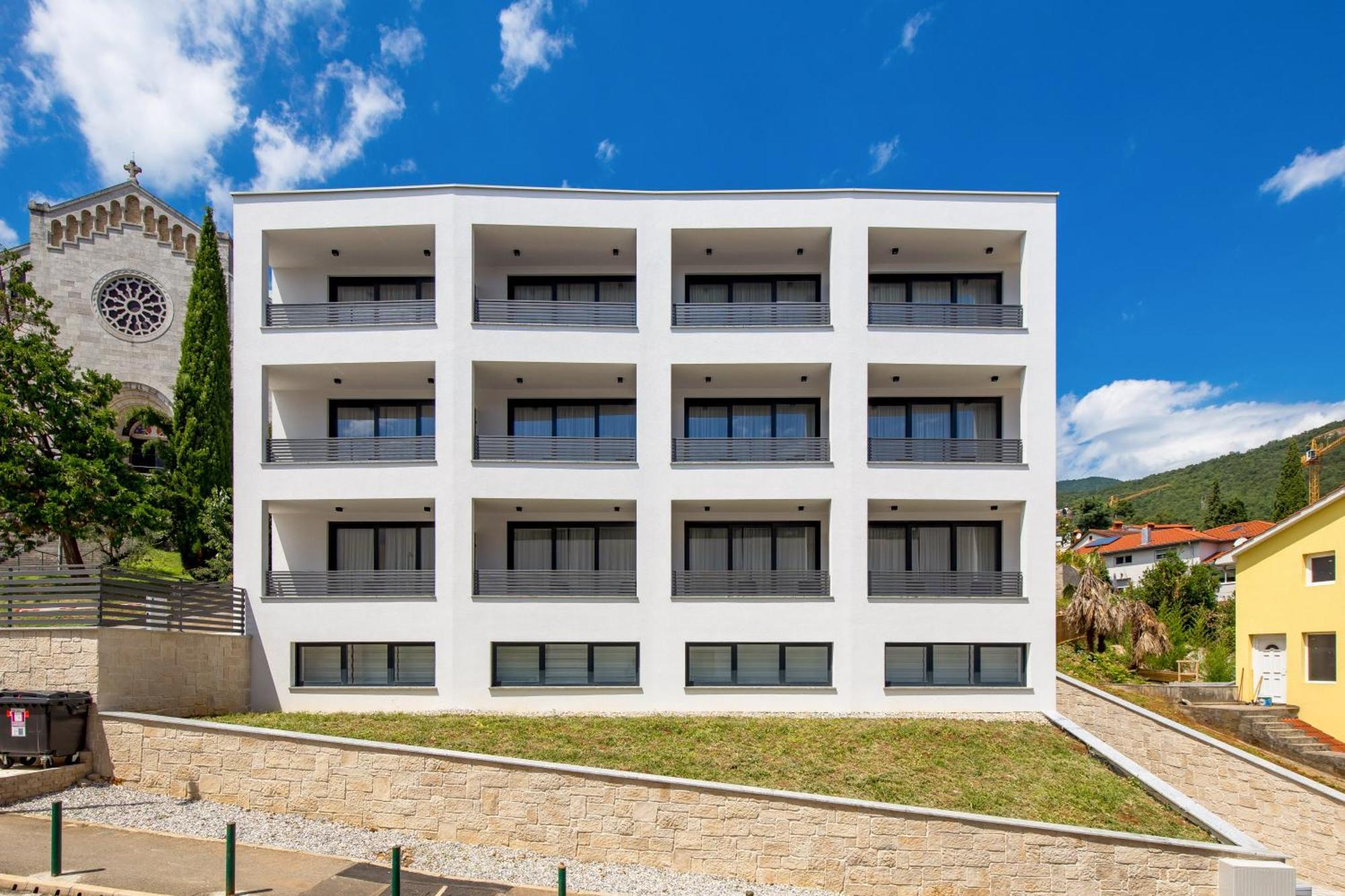 Belinda Apartments With Balcony & Private Parking Opatija Exterior foto