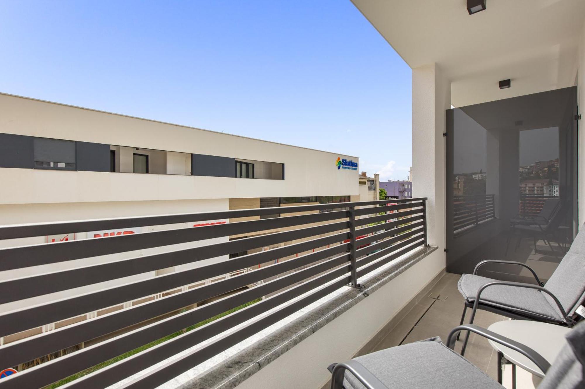 Belinda Apartments With Balcony & Private Parking Opatija Exterior foto