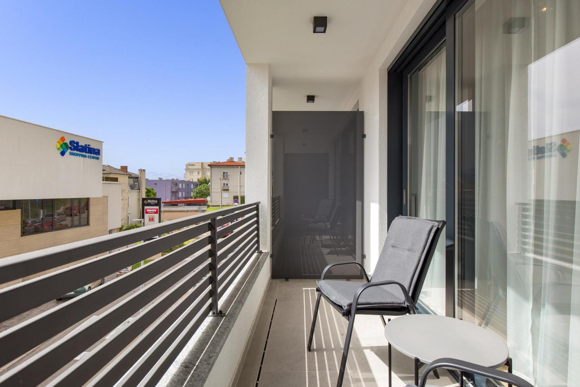 Belinda Apartments With Balcony & Private Parking Opatija Exterior foto