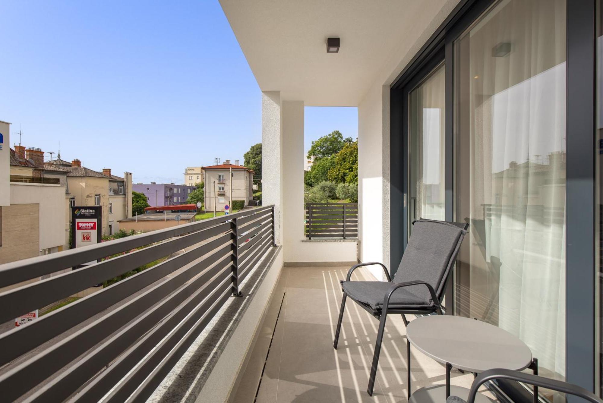 Belinda Apartments With Balcony & Private Parking Opatija Exterior foto