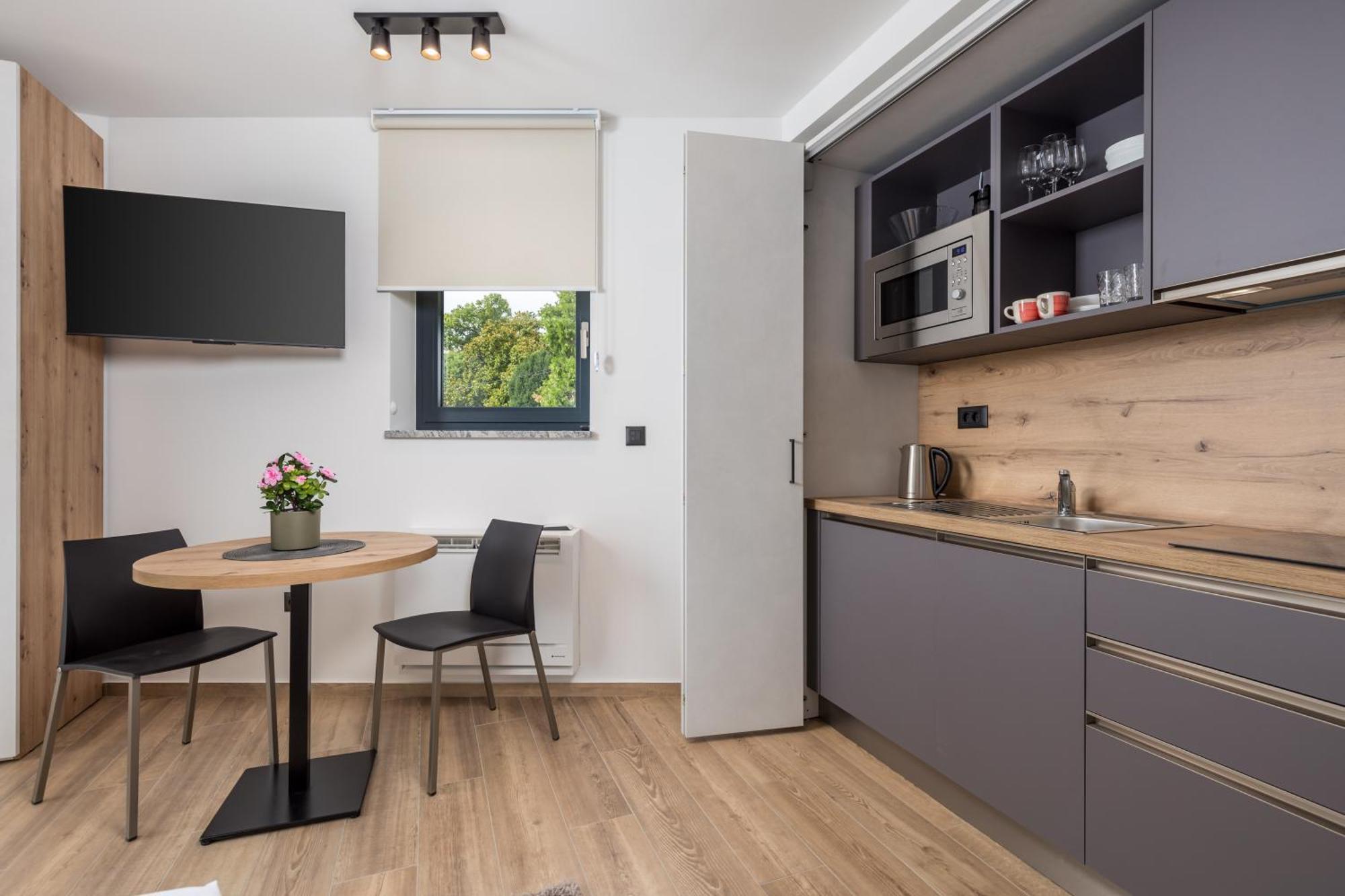 Belinda Apartments With Balcony & Private Parking Opatija Exterior foto