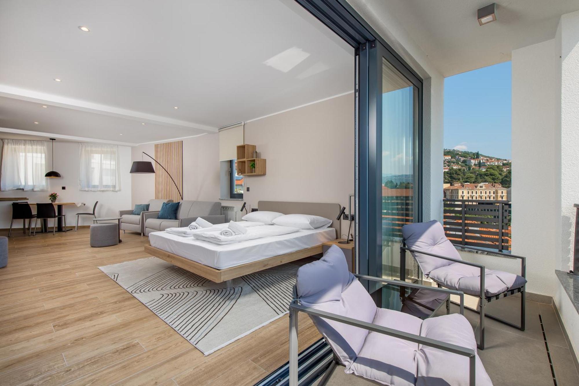 Belinda Apartments With Balcony & Private Parking Opatija Exterior foto