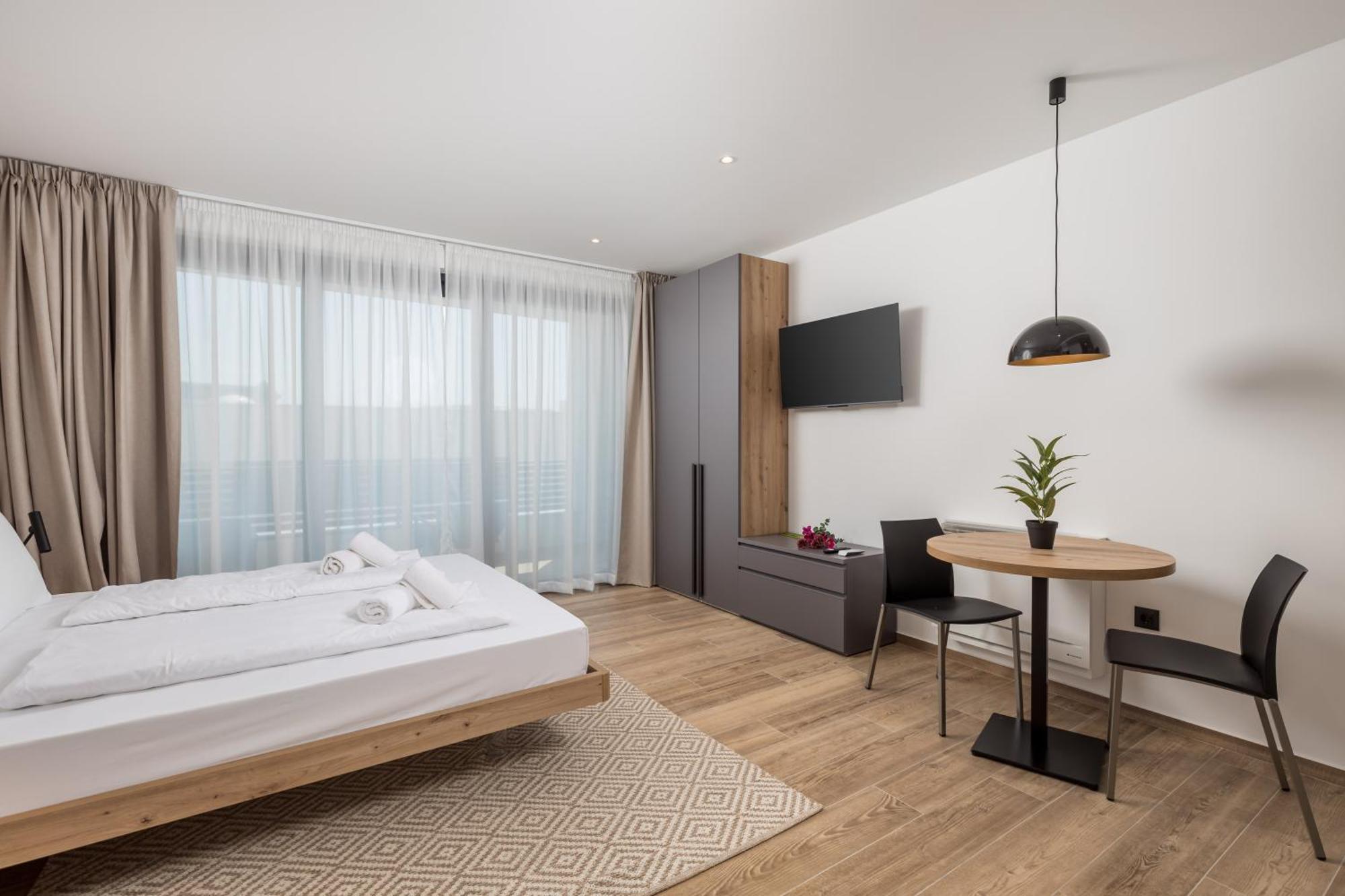Belinda Apartments With Balcony & Private Parking Opatija Exterior foto
